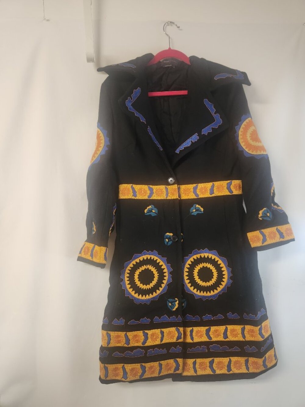 Vintage BCBG Max Azria Y2K Embroidered Wool Blend Boho Hippie Coat 6 Tribal Sun